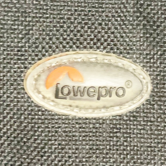 LOWEPRO Express Series EX60 Digital Camera Case Gadget Bag Zip Closure Durable - Picture 5 of 13